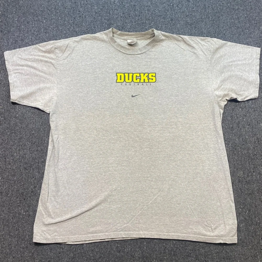 Nike Oregon Ducks Football Shirt Sz XXL Mens Gray Gorpcore Collegiate Swoosh Tee